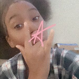 Meet your Posher, Sierra